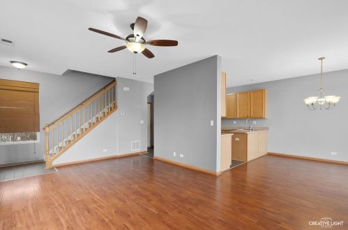 575 Springbrook Trl, Oswego, IL 60543-4005