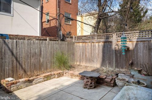 758 10th St, Philadelphia PA 19123-1966 exterior