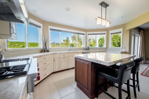 12164 Creekside Ct, San Diego, CA 92131-1550