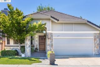 3337 Vermont Pl, Pleasanton, CA 94588-2908