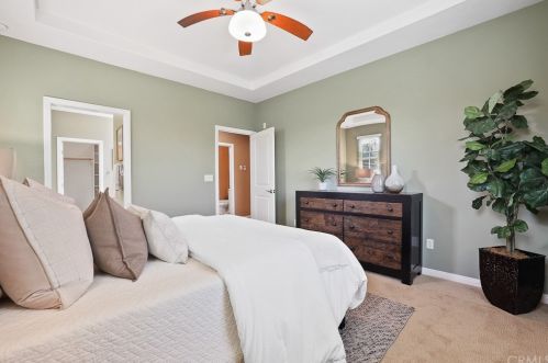 57 Kempton, Irvine CA  92620-2139 exterior