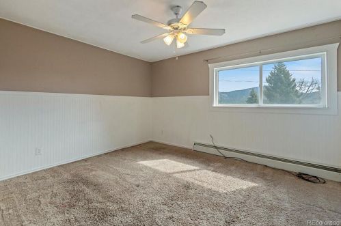 5165 Hatch Dr, Lakewood CO 80439 exterior