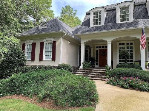 107 Moss Creek Dr, Lagrange, GA 30240-9725