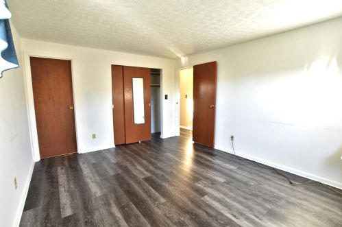 720 Xenia Dr, Enon OH 45323-1761 exterior