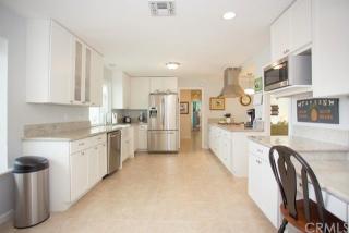 39605 Avenida Lynell, Temecula, CA 92591-5075