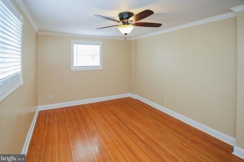 2626 Finlaw Ave, Camden NJ 08109-3116 exterior