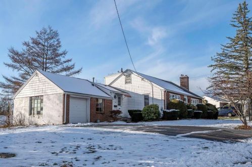 1754 Atwood Ave, Providence, RI 02919-3215