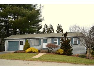 10 Laurie Ave, Coventry, RI 02816-6356