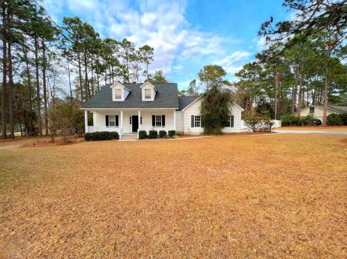 608 Honeysuckle Ln, Statesboro, GA 30458-9164