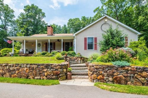 108 Wood Creek Rd, Bethlehem, CT 06751-1705