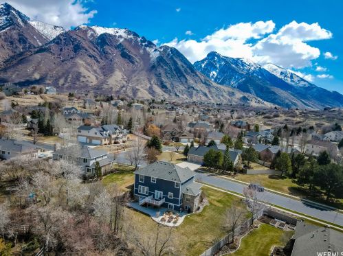 375 Silver Leaf Dr, Alpine, UT 84004-2622