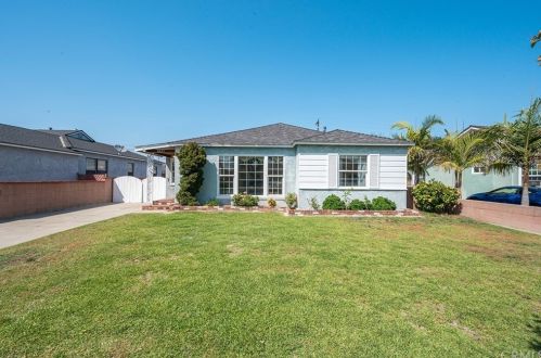 8427 Albia St, Downey, CA 90242-2540