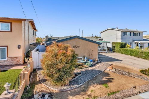 1416 Nolan Ave, Chula Vista CA  91911-5517 exterior