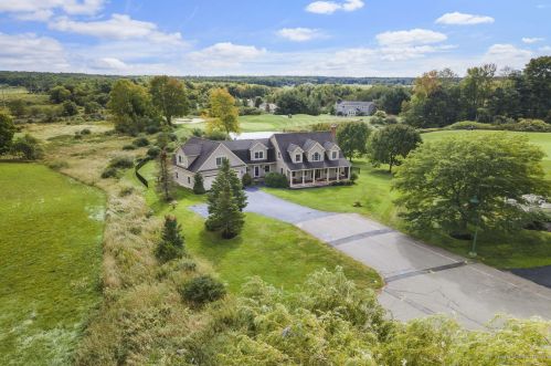 23 Turnberry Dr, Cumberland, ME 04021-3415