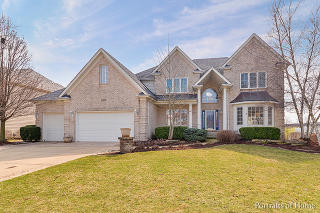 3432 White Eagle Dr, Naperville IL  60564-4621 exterior