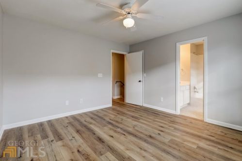 1516 Howell Mill Rd, Atlanta GA  30318-3165 exterior