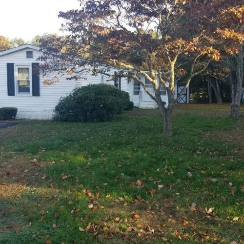 9 Lear Dr, Coventry, RI 02816-4016