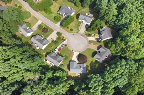 3394 Royal Oaks Dr, Gainesville GA  30506-8401 exterior