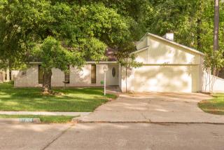 17306 Broken Back Dr, Crosby, TX 77532-4027