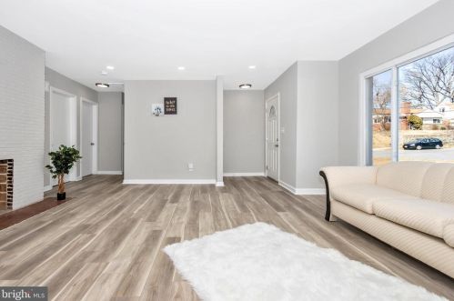 8107 Lockney Ave, Silver Spring MD 20912-7304 exterior