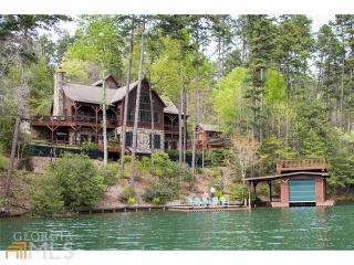 261 Yonah Lake Rd, Toccoa, GA 30577-6966