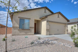 7112 78th Dr, Laveen, AZ 85339-7225