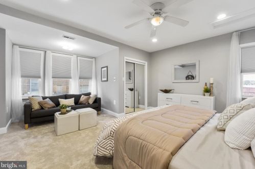 2450 4 St, Philadelphia PA 19148-4713 exterior