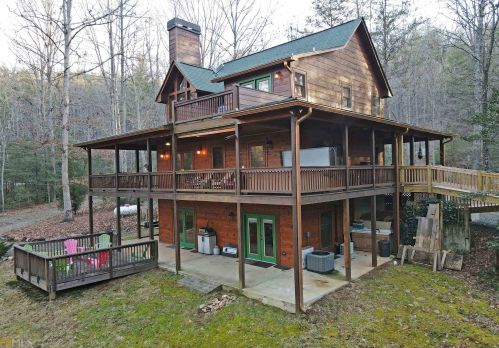 12 Black Bear Dr, Ellijay, GA 30540-0991