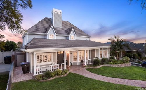 700 Grinnell Dr, Burbank, CA 91501-1720