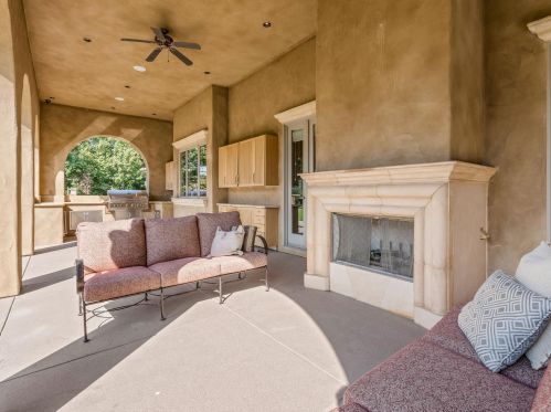 4750 Gresham Dr, Folsom CA  95762-7700 exterior