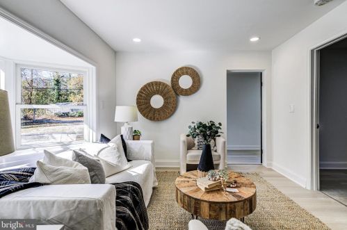 1005 Shore Acres Rd, Arnold MD  21012-1725 exterior