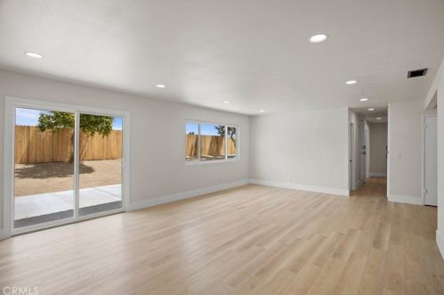 6070 Scheelite St, Riverside CA  92509-5014 exterior