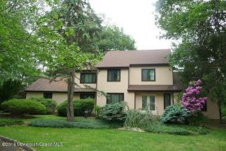 166 Willow Grove Dr, Lincroft, NJ 07738-1017