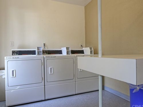 4900 Chapman Ave, Orange CA  92869-4116 exterior