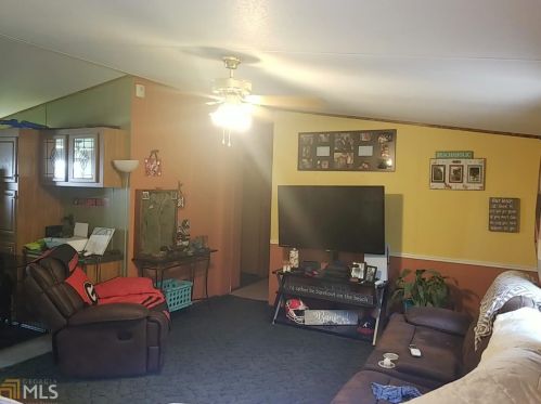 45 Brannon Rd, Meansville, GA 30256-2451