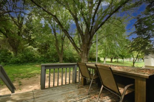 3219 Rustic Ln, Crown Point IN  46307-8913 exterior