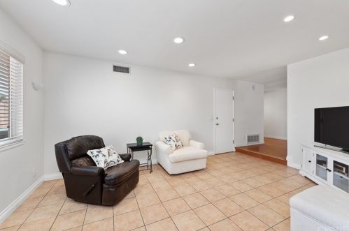 1755 Emory Ave, Simi Valley CA 93063-5005 exterior