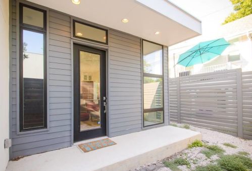 1904 17th St, Austin TX 78702-1222 exterior