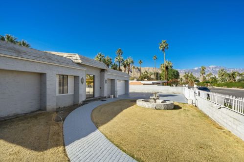 71293 Country Club Dr, Rancho Mirage, CA 92270-3536