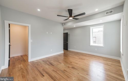 1165 12 St, Philadelphia PA 19148-1002 exterior