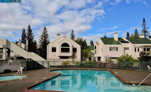 9 Mozden Ln, Concord CA  94523-3377 exterior