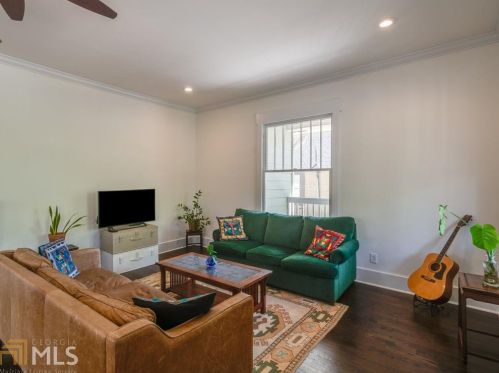 466 Hemlock Cir, Atlanta GA  30316-1838 exterior