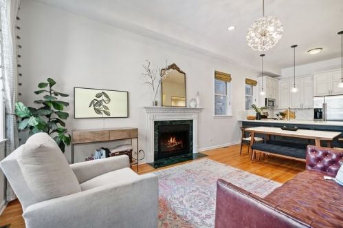 1455 Wolfram St, Chicago, IL 60657-4116