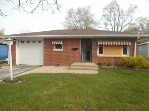 1855 Summit Ave, Kankakee, IL 60901-5745