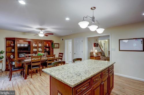 1843 Spring Ridge Ln, Lancaster PA  17603-6794 exterior