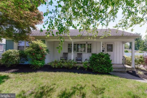 53 Winding Way Rd, Stratford, NJ 08084-1928