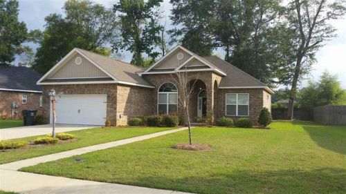 212 Saint Augustine Dr, Bonaire, GA 31005-3782
