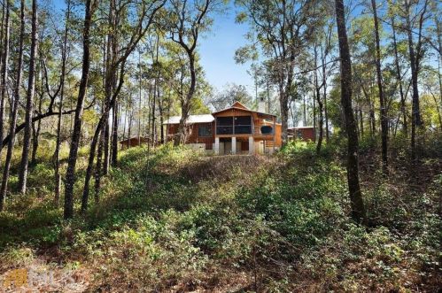 751 Bluff Rd, White Oak, GA 31568-2638