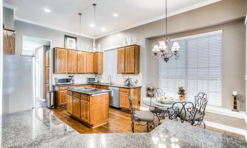 1025 Crk Bnd, Carrollton TX 75007-2787 exterior