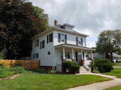 720 Prospect St, Kewanee IL  61443-3109 exterior